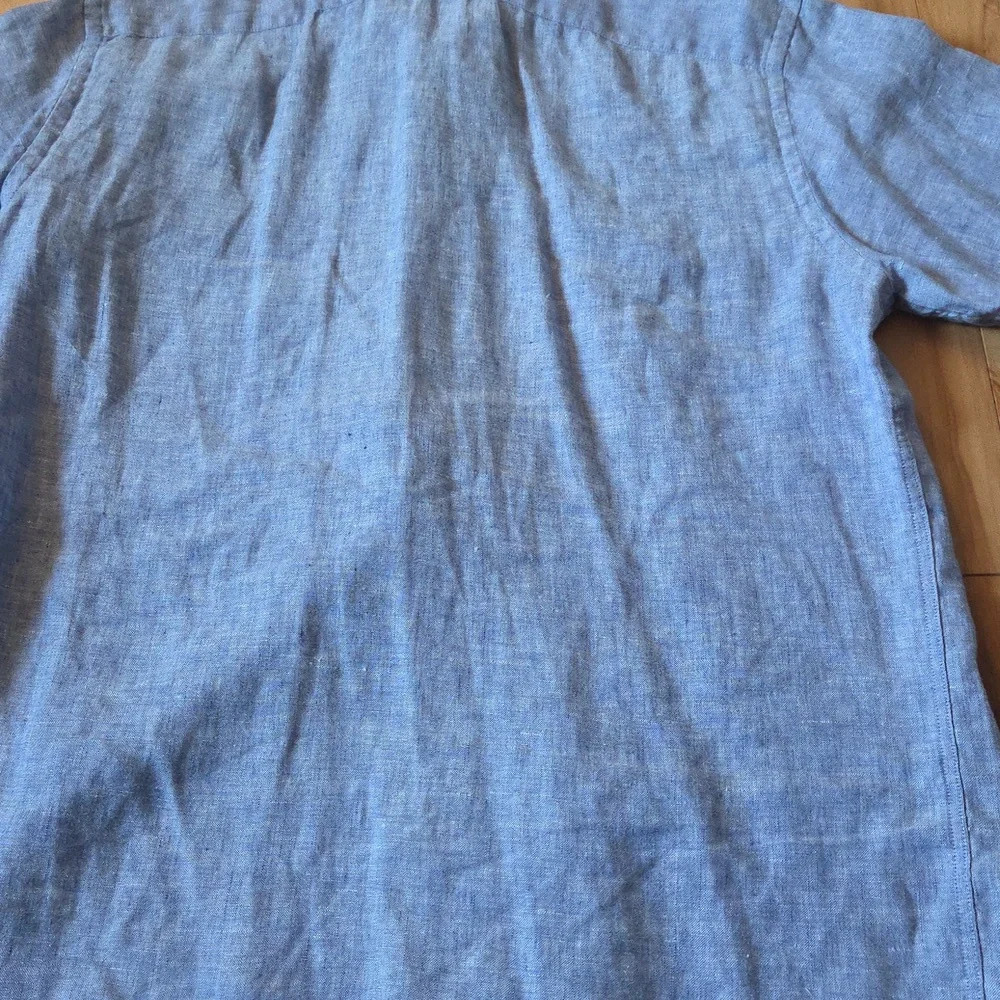 UnTuckit Linen Short Sleeve Shirt. - Picture 5 of 5